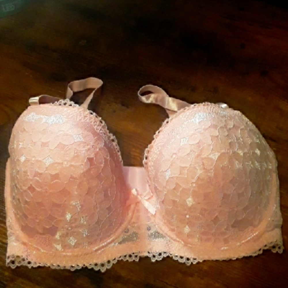NWOT 36DD Pink Lace Shein Gorgeous Padded underwire Bra